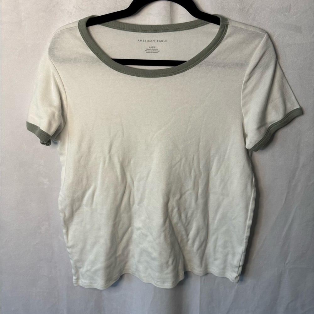 AMERICAN EAGLE WHITE WITH GREEN ACCENT TEE